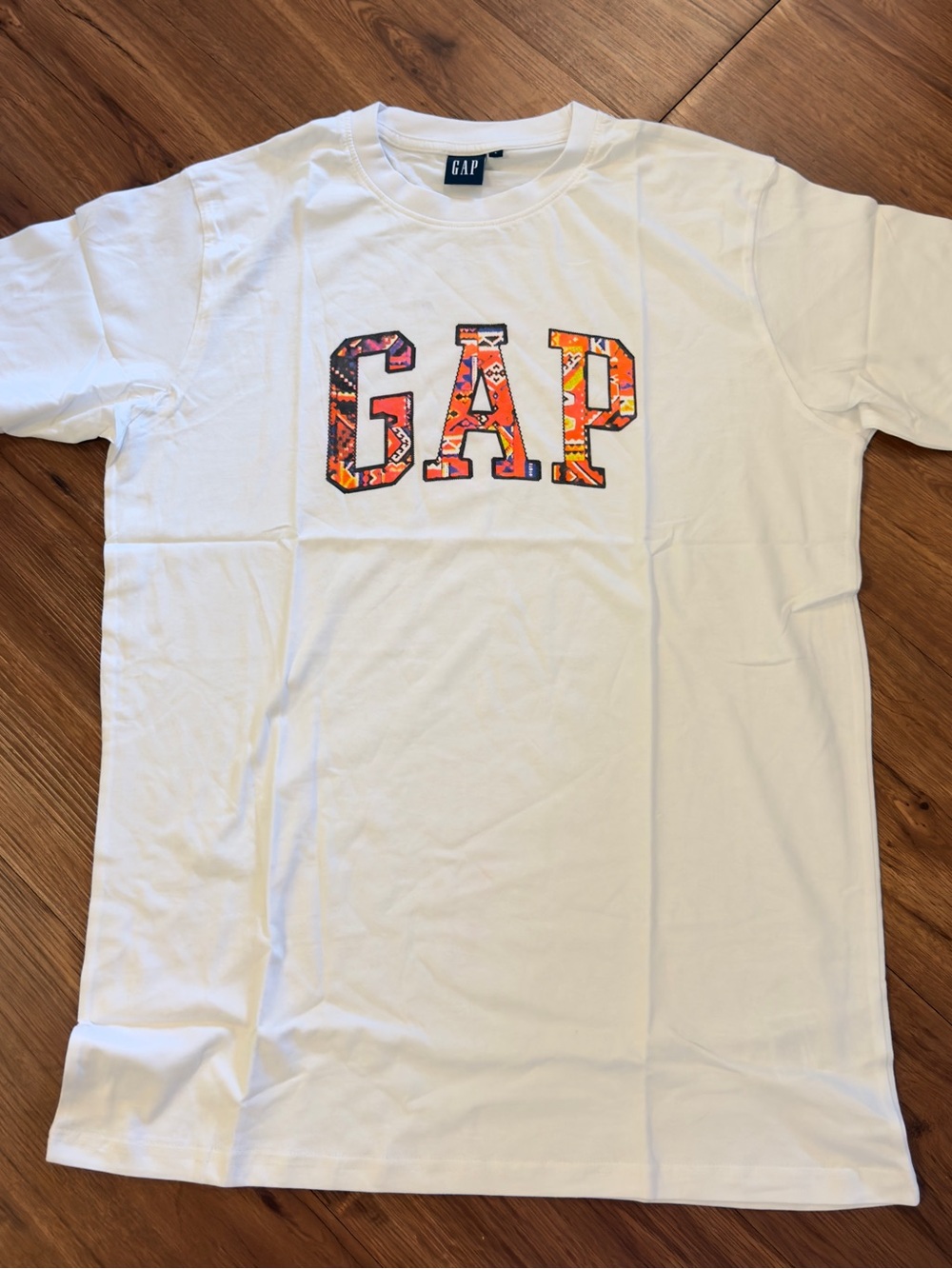 GAP White Logo T-Shirt with Orange Pattern
